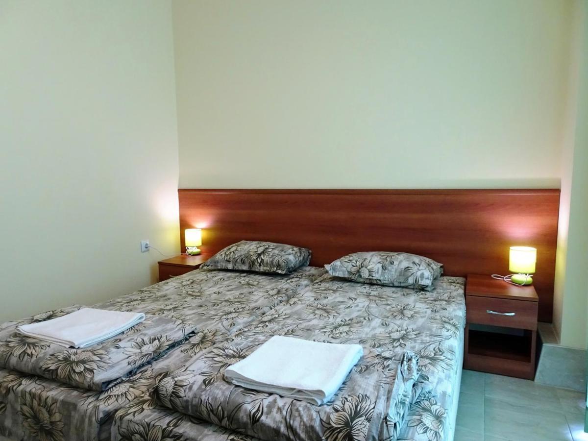 Hotel Niko Kranevo Buitenkant foto